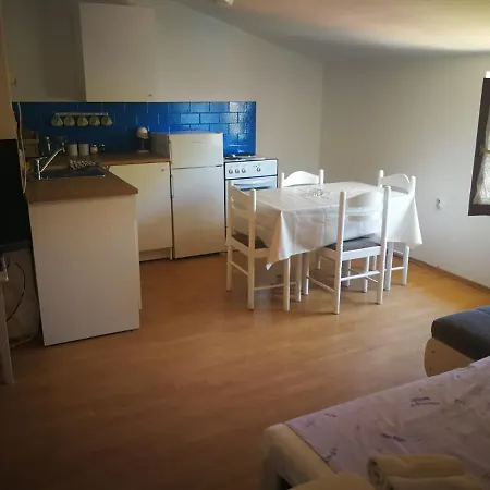 Nea Biograd Na Moru